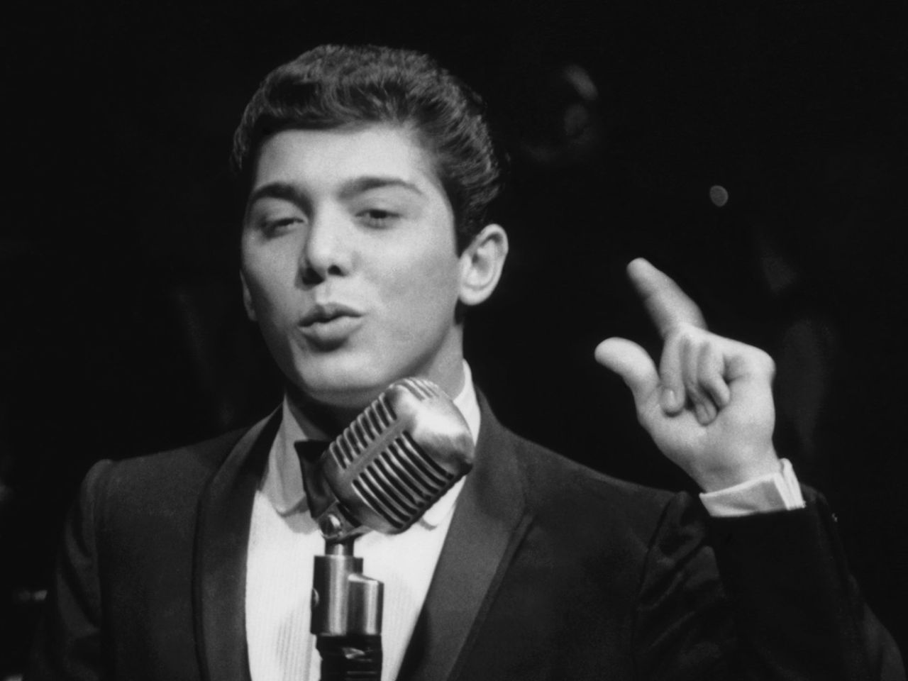 Paul Anka – Put Your Head on My Shoulder