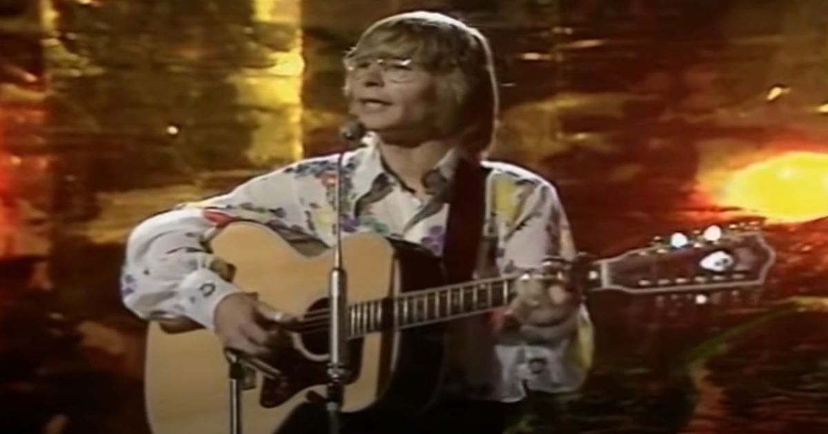 John Denver – Leaving On A Jet Plane