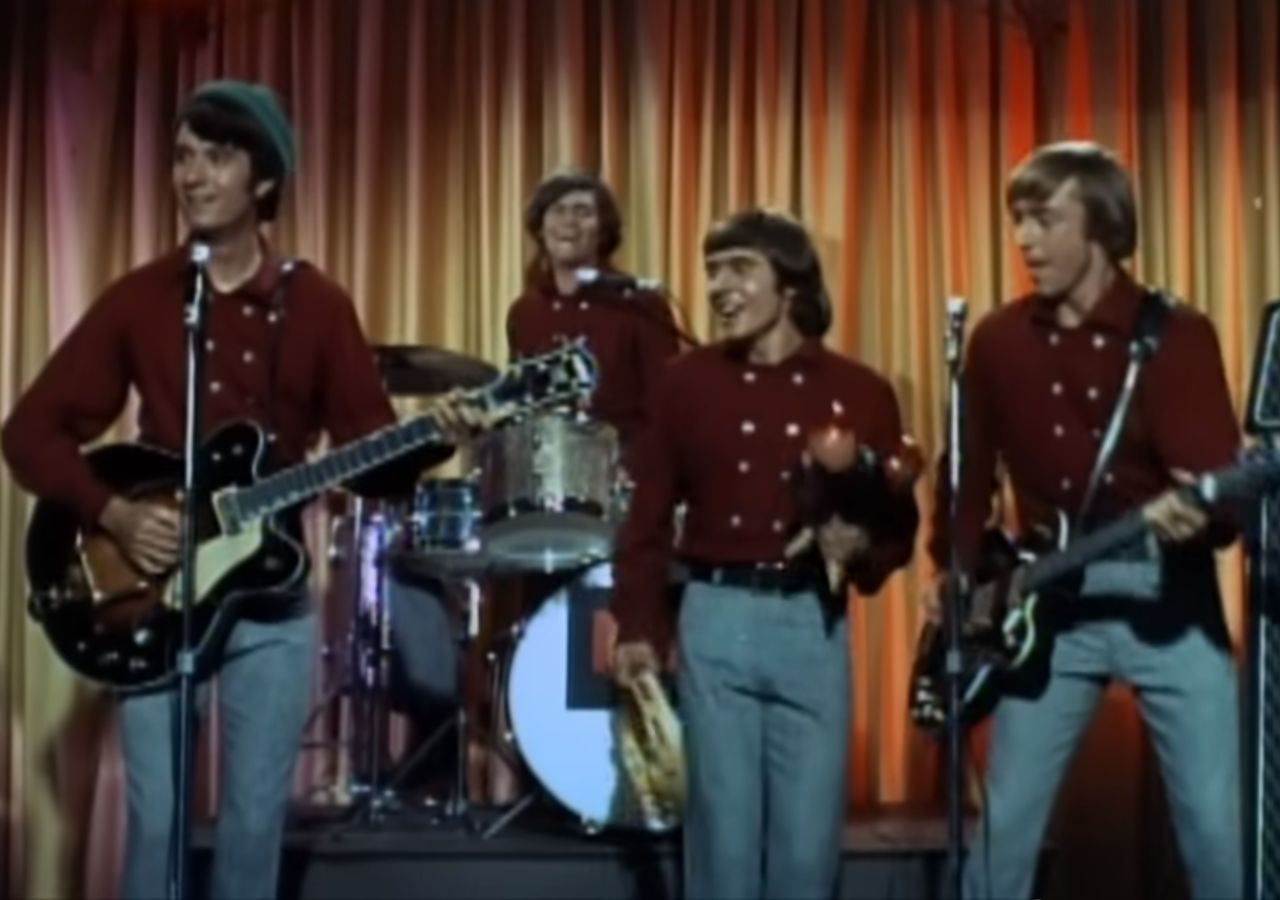 The Monkees – Last Train To Clarksville