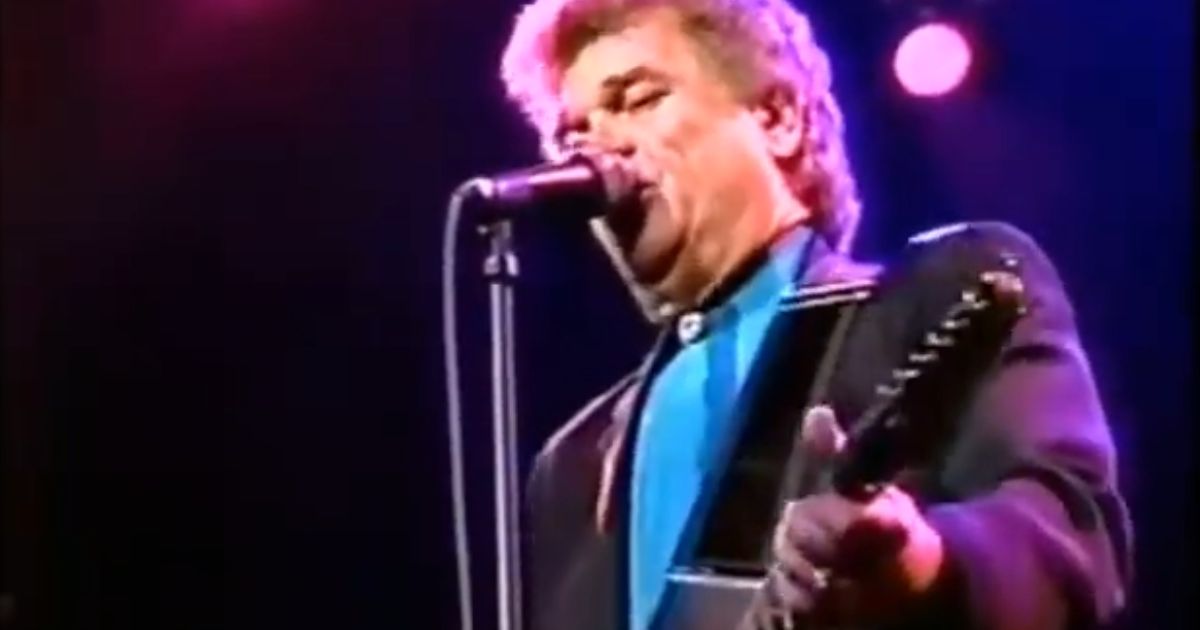 Conway Twitty – I’d Love To Lay You Down