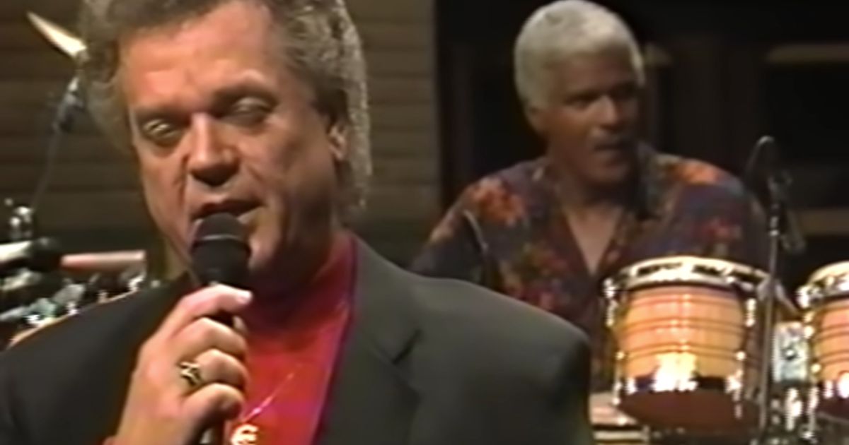 Conway Twitty – It’s Only Make Believe